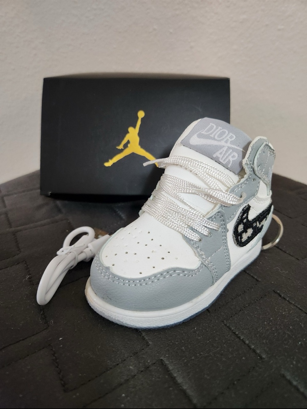 Nike Dior JordonSneaker (Dior Air) Keychain Portable Power Bank Charger 8000 mAh
